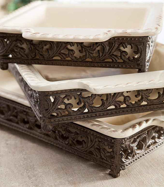 Acanthus Baker