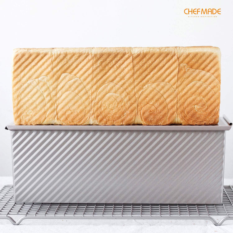 Loaf Pan with Lid