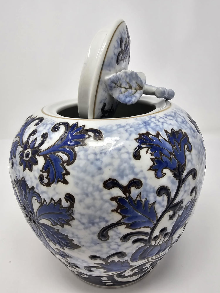 Blue and White Porcelain Tea Canister with Ginger Leaf Lid
