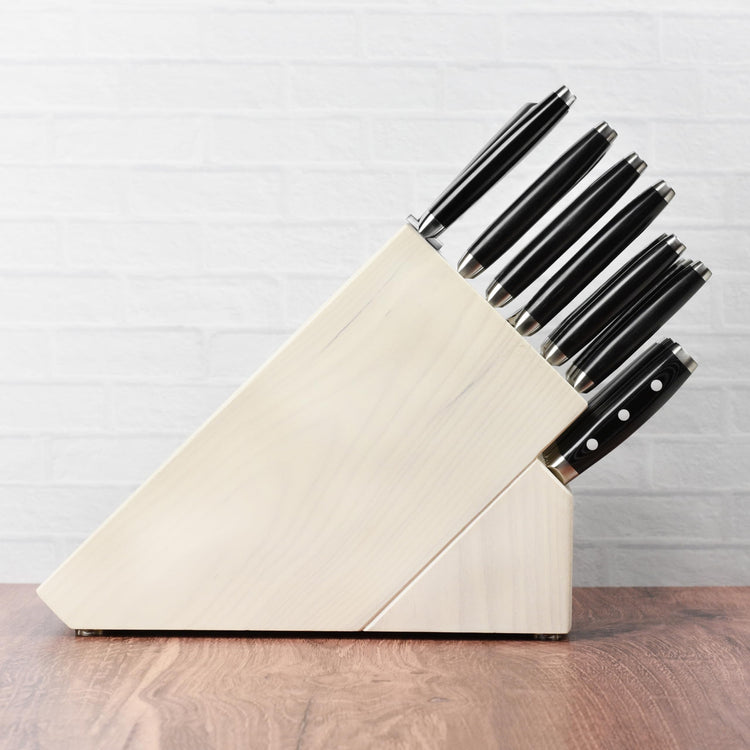 Knife Set Made in Japan (25 Count)