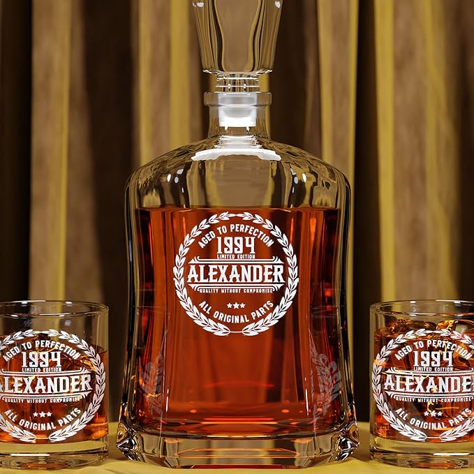 Personalized Whiskey Decanter - 4 Designs - Birthday Gifts for Men 2025, Dad, Husband, Him, Boyfriend - Men Whiskey Gifts - Personalized Gifts for Men - Bourbon, Scotch Gifts - Fathers Day Gift Ideas