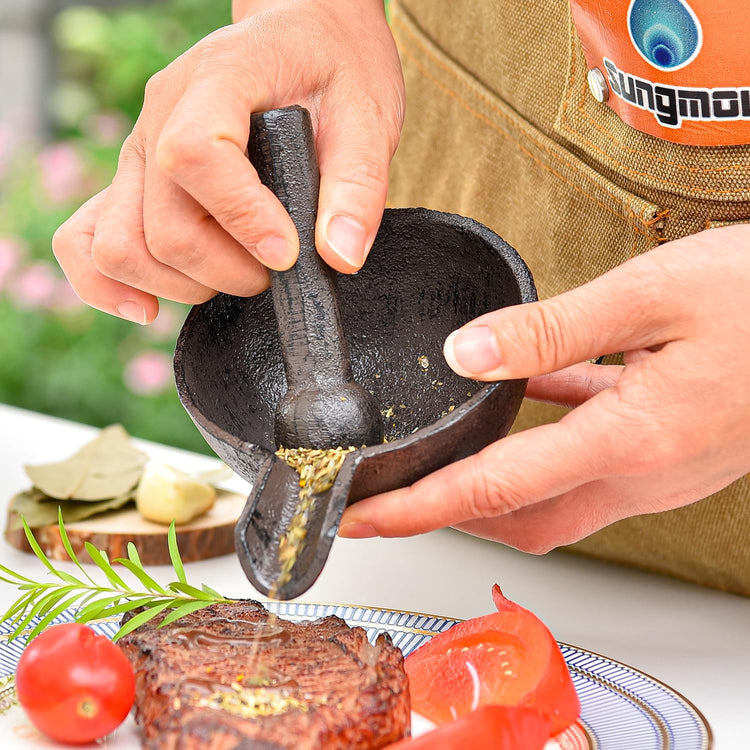 Cast Iron 3.9 Inches Mortar with Pour Spout and 3.9 Inches Pestle