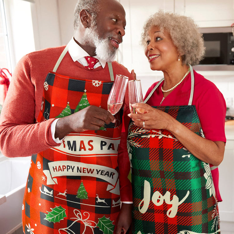 4 Pcs Christmas Aprons Waterproof for Women Men (4 Count)