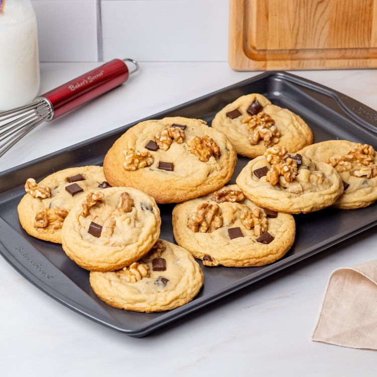 Nonstick Cookie Sheets 15in baking area (2 Count)