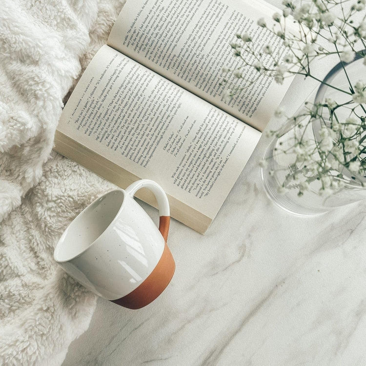 Mora Ceramic Large Latte Mug Set of 4, 16oz - Microwavable, Porcelain Coffee Cups With Big Handle - Modern, Boho, Unique Style For Any Kitchen. Microwave Safe Stoneware - Vanilla White