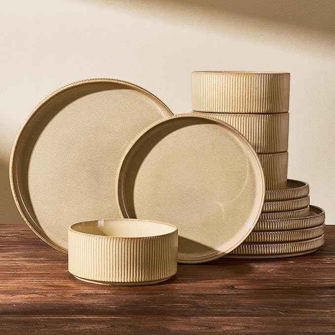 Stoneware Dinnerware Sets, Handcrafted Double Reactive Glaze Plates and Bowls for Everyday & Formal Dining, Microwave & Dishwasher Safe, Scratch Resistant Dishes Service for 4 (12-Piece), Cream