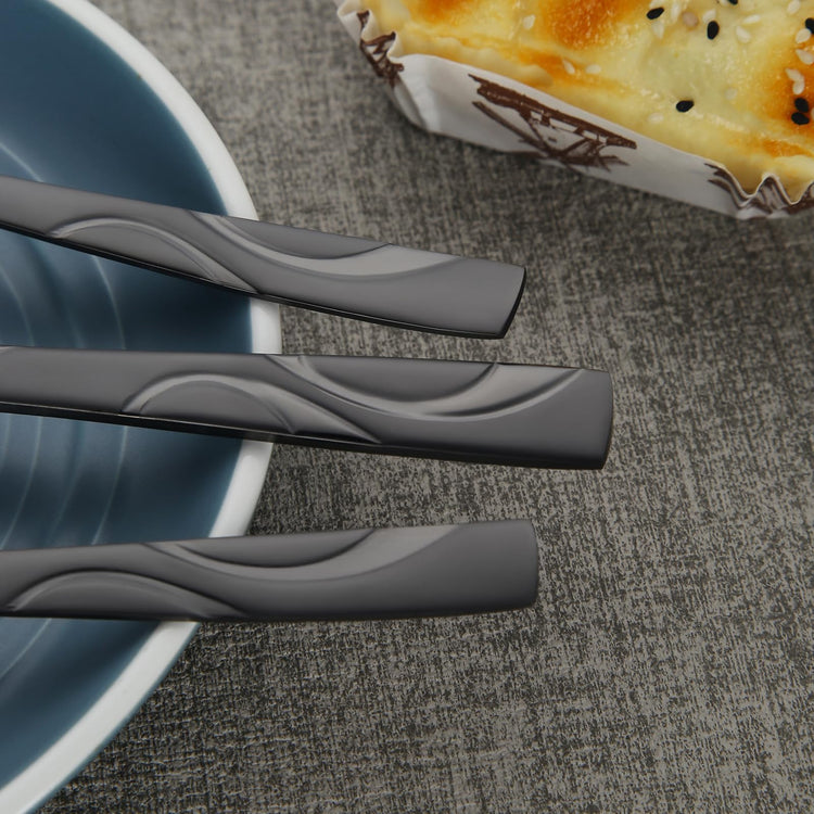 40 Piece Black Silverware Set for 8 (40 Count)