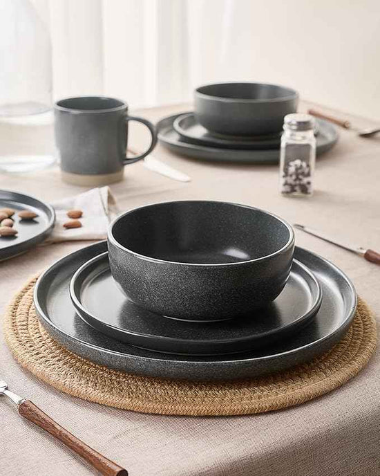 Famiware Milkyway Stoneware Dinnerware Sets with Mugs, Service for 4 (16 Pieces), Reactive Glaze Plates and Bowls Sets, Microwave and Dishwasher Safe Dishes Set, Matte Dark Charcoal