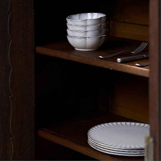 Serax Breakfast Plate | Inku Tableware van Sergio Herman | 4 Dessert Plates | Stoneware Dinnerware Set in white | luxury Dishware for Dinner at Home, Party, Cake, Christmas | Kitchen Sets