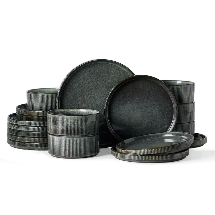 Star Plates and Bowls Sets (18 Count)