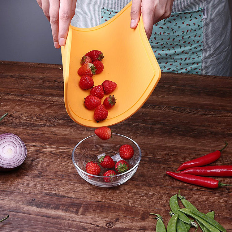Silicone Thick Cutting Boards Mats Set of 3pcs Foldable & Flexible Design Juice Grooves Easy Grip Handle Dishwasher Safe for Kitchen