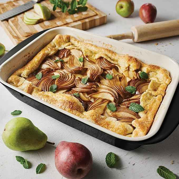 Tramontina Mae 3-Piece Ceramic Porcelain Baking Pans Set, Non Stick Casserole Dishes for Oven, Rectangular Bakeware for Lasagna, Cakes and Loafs (Black)