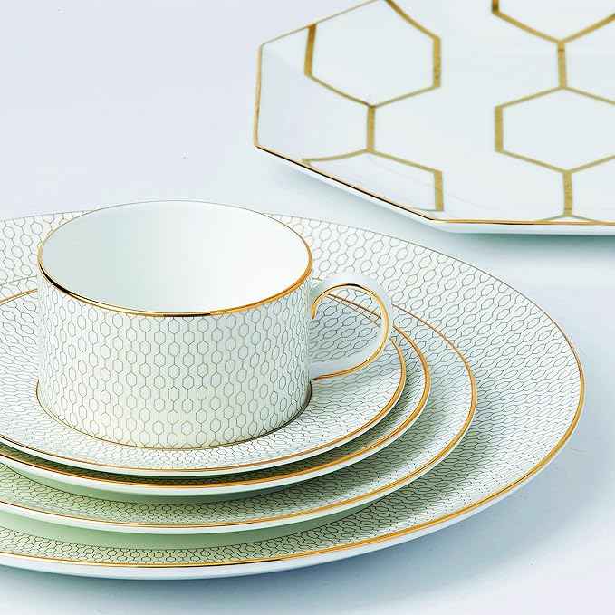 Wedgwood Gio Gold 5-Piece Place Setting