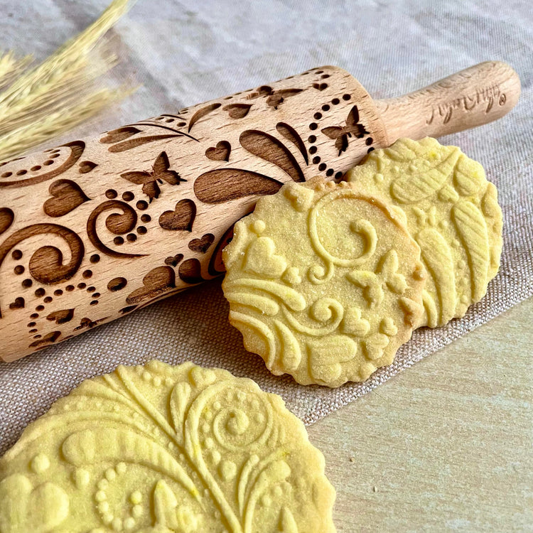 LOVELY DAY 3 KID Rolling Pin SET with HEART