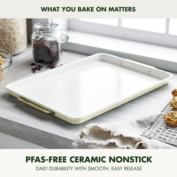 Bakeware 13" x 18" Ceramic Nonstick Half Sheet Pan (13" x 18" Half Sheet Pan / Cream)