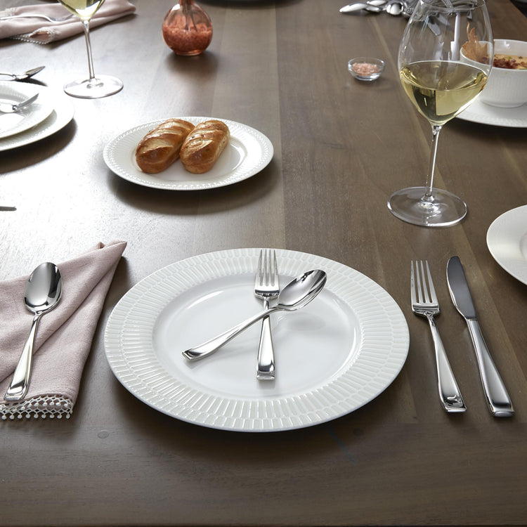 Moda 75 Piece 18 (75-Piece Flatware Set)